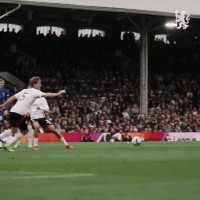 19岁少年老成！乔治打入英超首球后极其冷静 仅简单庆祝&准备开球